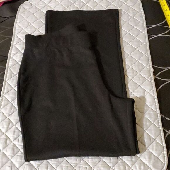 Woman with control  Petite ponte di  roma knit boot cut pants LP - Picture 2 of 6